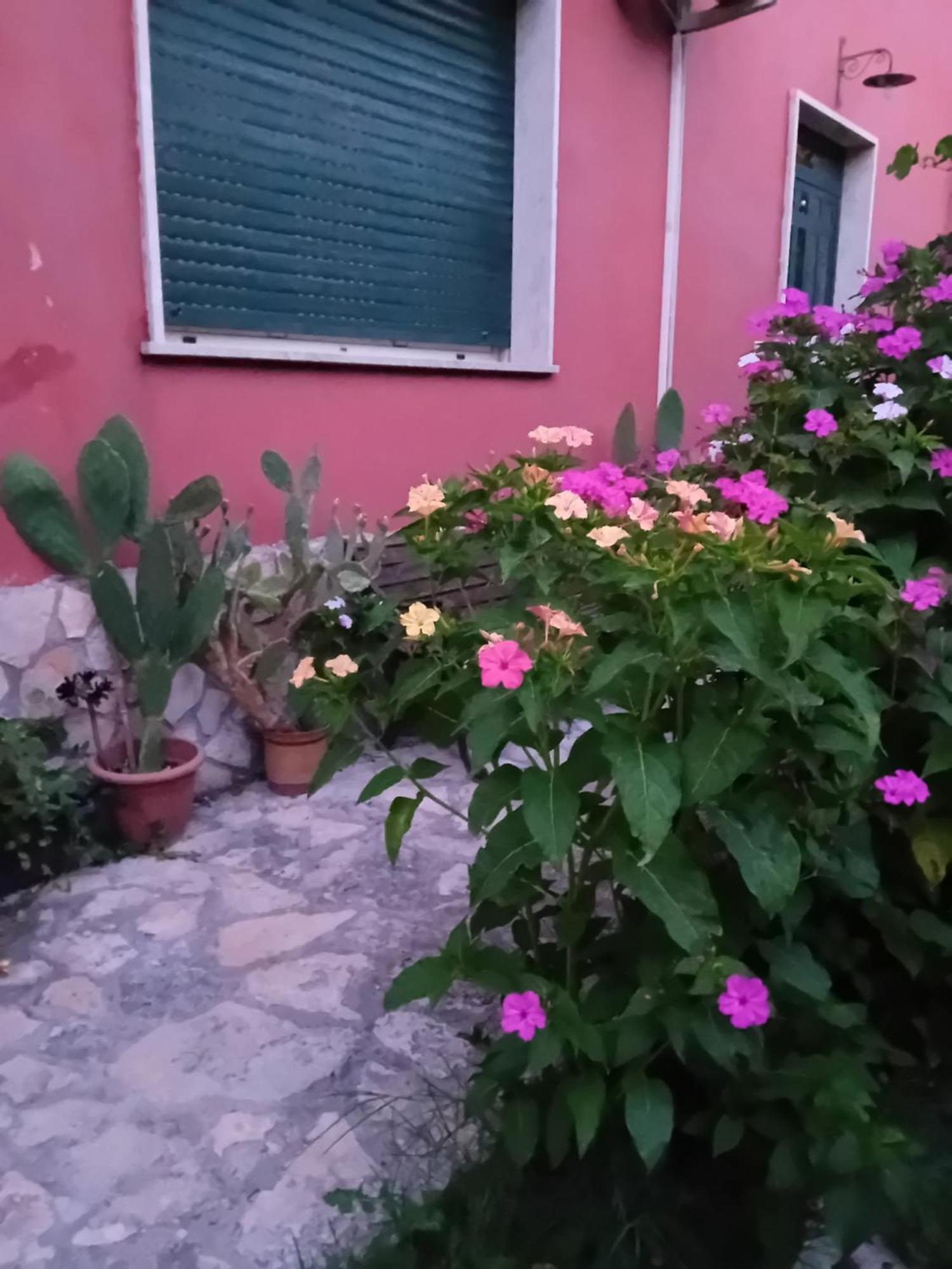 Bella Di Notte Apartment San Giorgio a Liri Bagian luar foto
